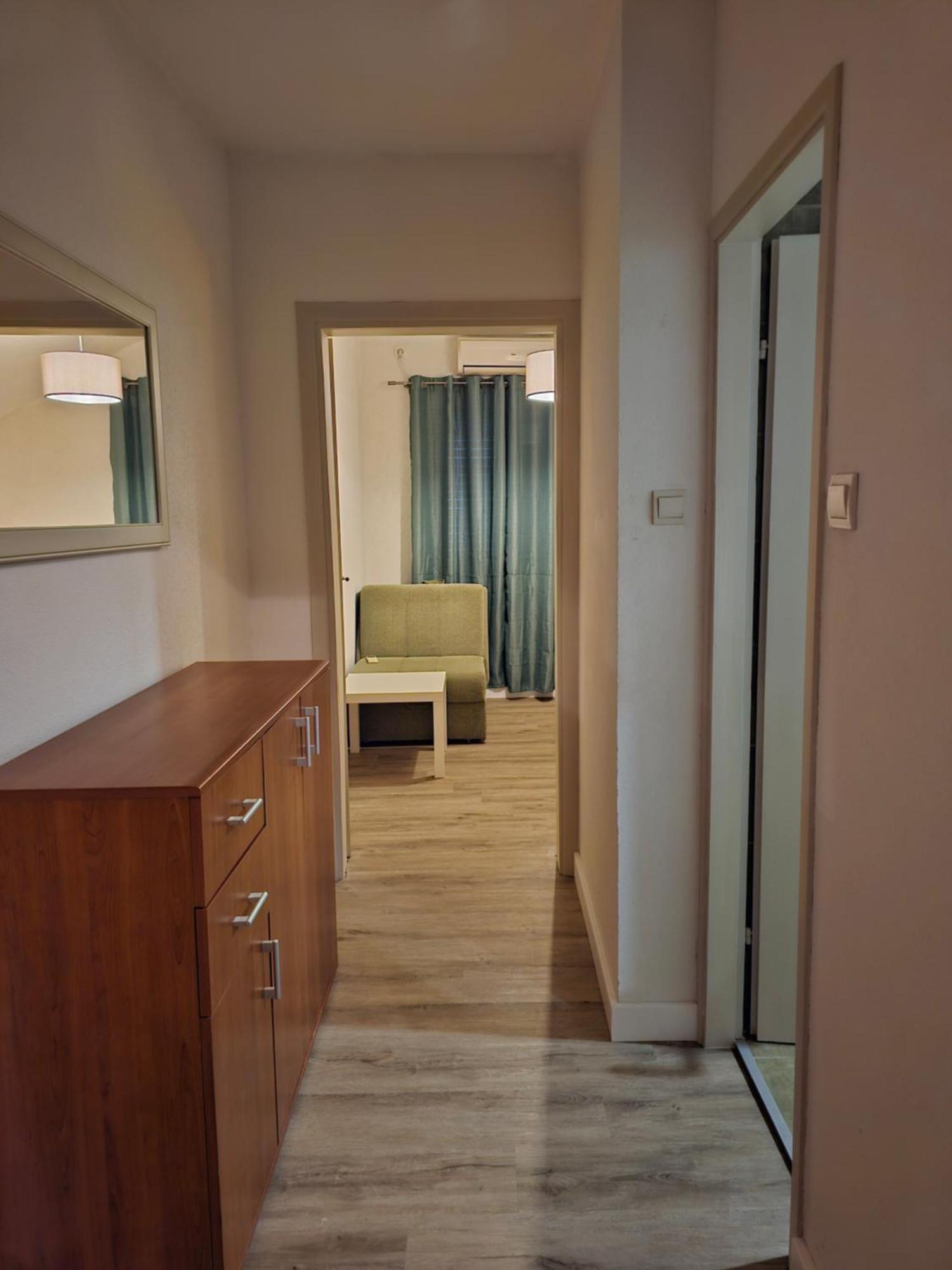 Apartments Vranes Тиват Екстер'єр фото