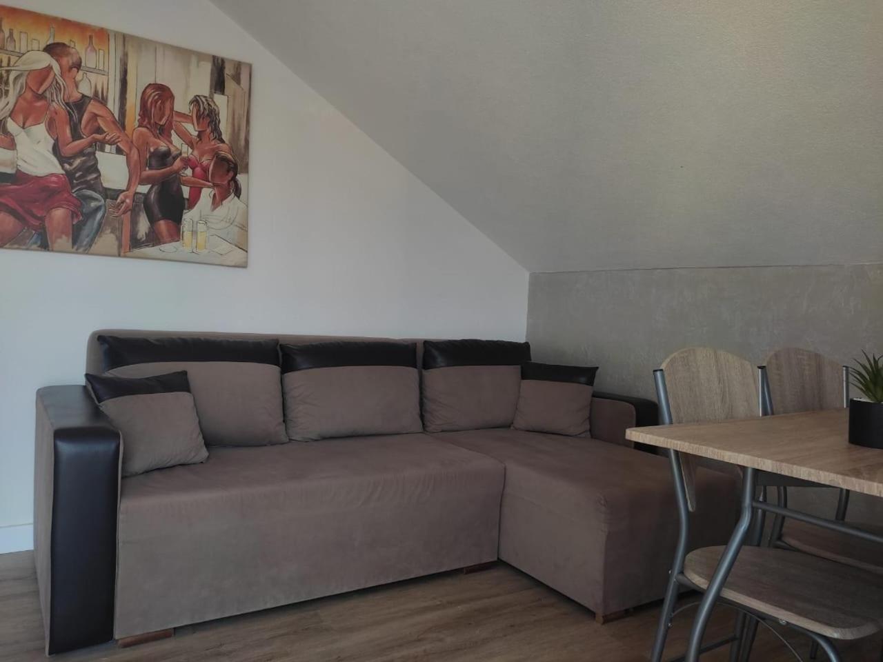 Apartments Vranes Тиват Екстер'єр фото