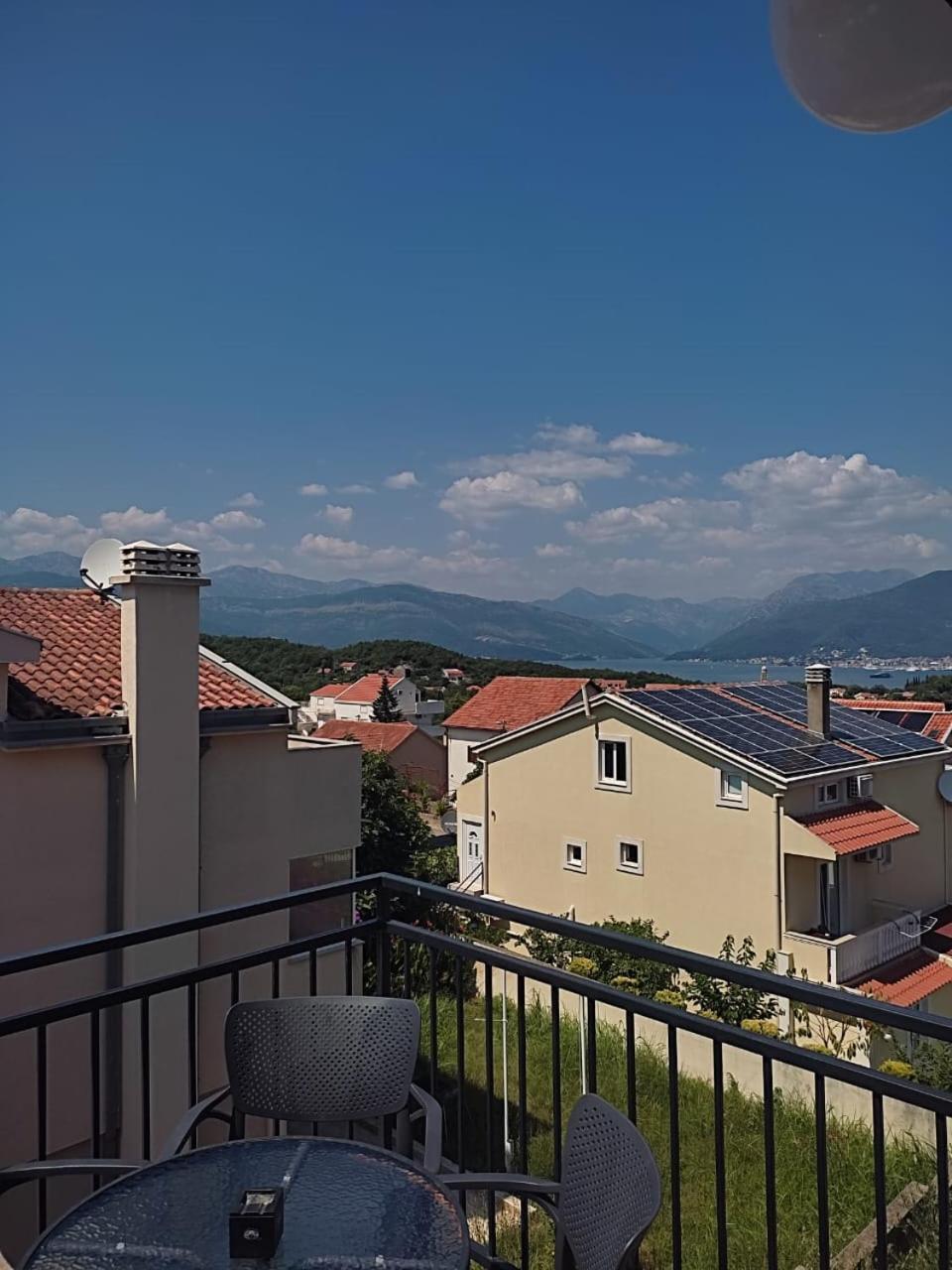 Apartments Vranes Тиват Екстер'єр фото